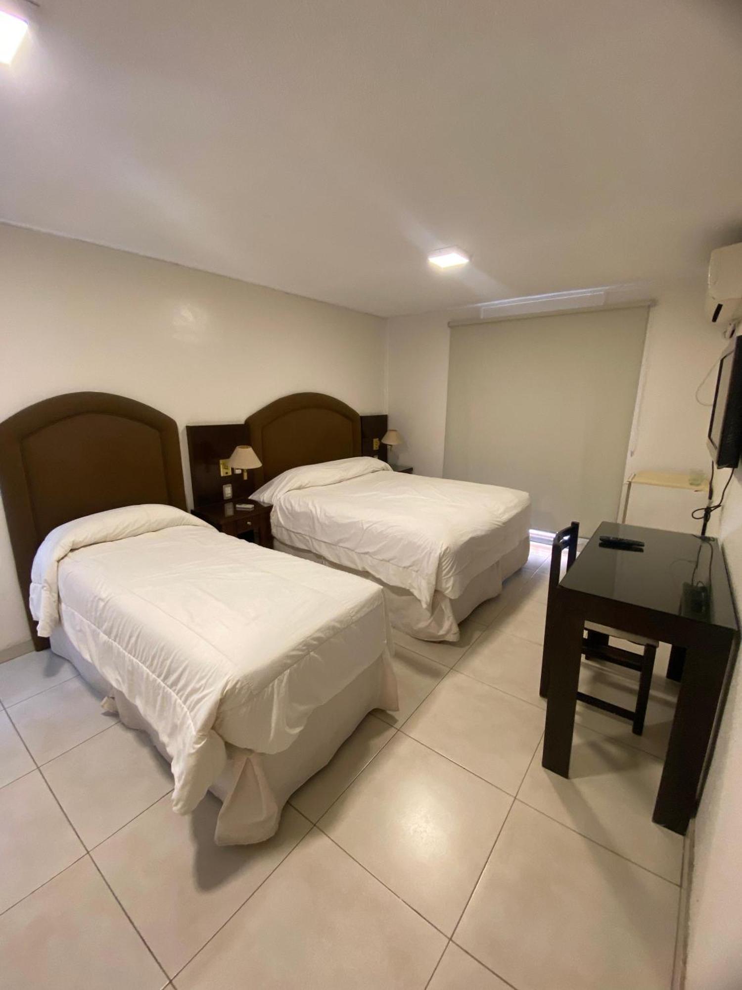 Hotel Metropol San Miguel de Tucumán Dış mekan fotoğraf